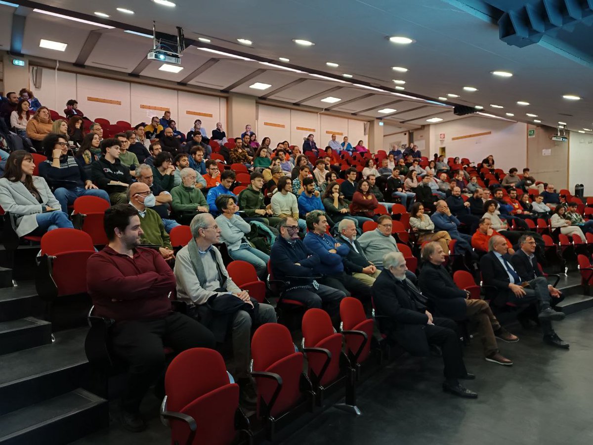 EPSYMCT's tweet photo. Tanti partecipanti ieri al #NobelDay presso il @DfaUnict ! 🏅Relatore d'eccezione il Prof. F. Priolo, Magnifico Rettore di @unict_it ! 👉 https://t.co/BZP2dkwEB6 https://t.co/iHUNnYQa59
