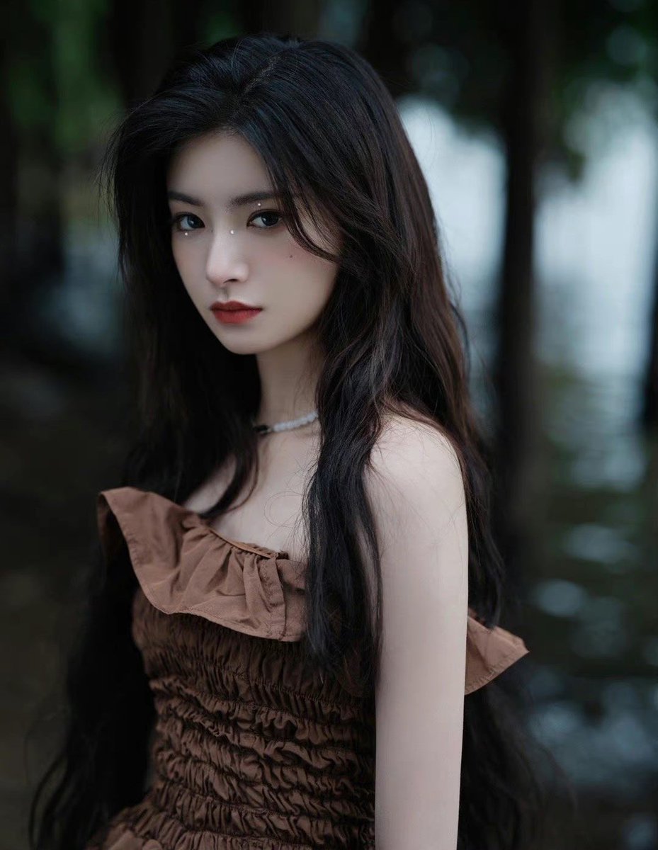 IsaqueAndr5385's tweet photo. Call Call by YIREN has surpassed 70K streams on Spotify. 
@EVERGLOW_STAFF #Everglow #Yiren #callcall https://t.co/n3JTBXhhcp
