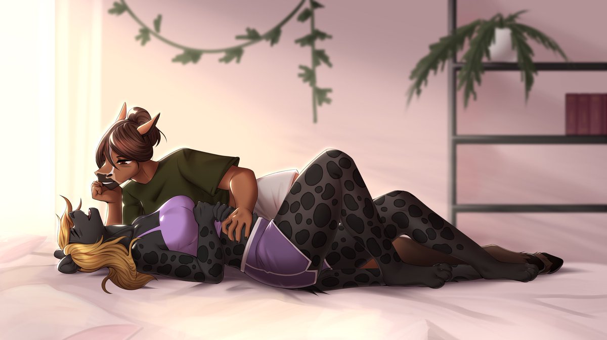 5 years + engaged. Wanted something really cute for the milestone. 💍

Art @/yunnylynx