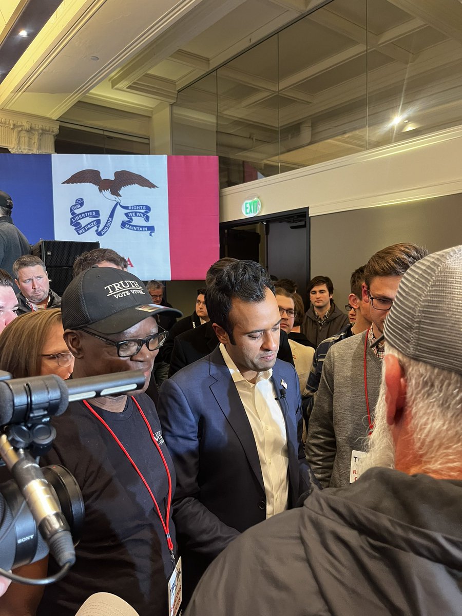 Iowa Caucus Project tweet media
