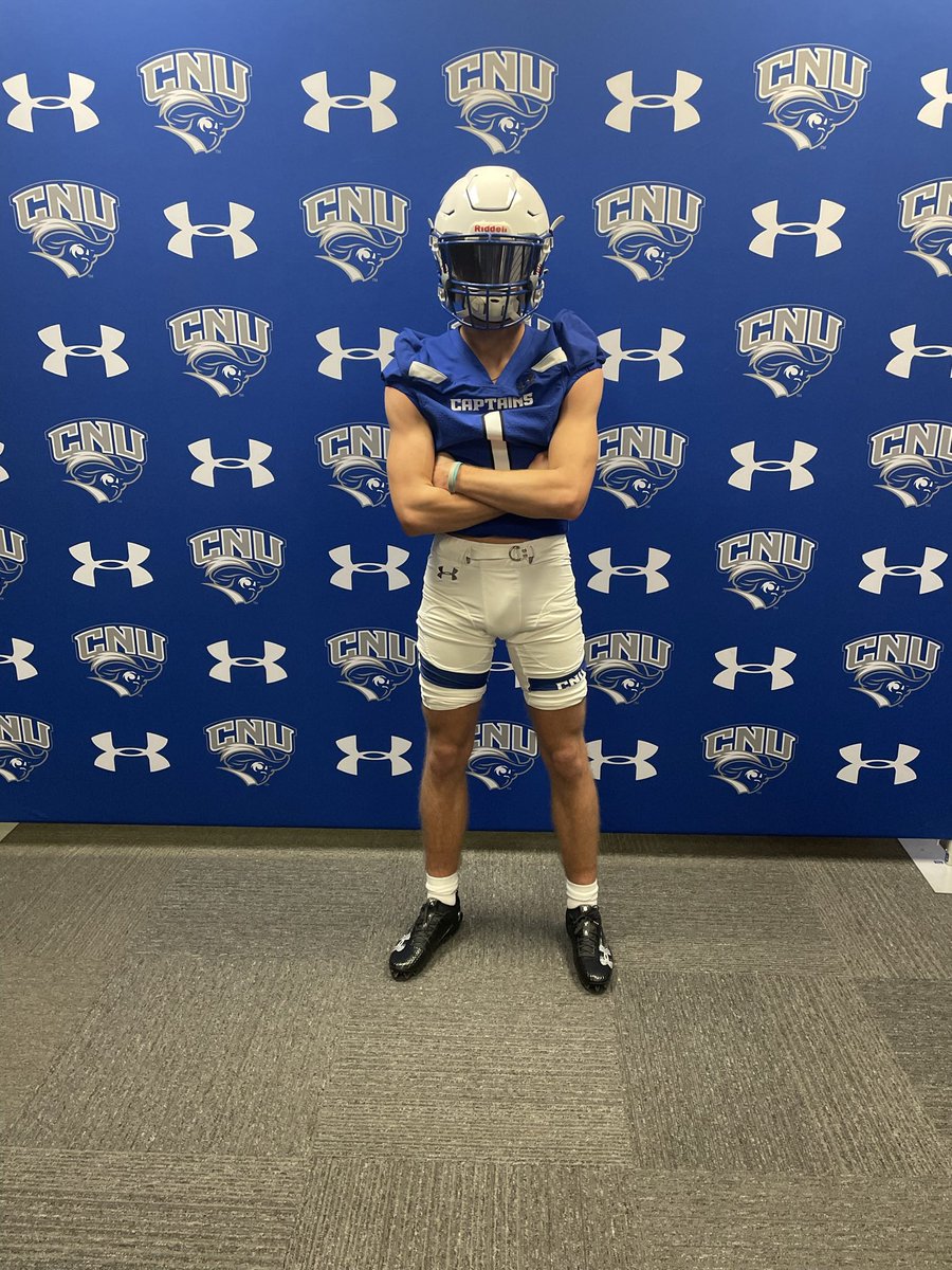jmcraig40's tweet photo. Grateful to have had an amazing official visit at CNU. A beautiful campus, with great people, and an amazing atmosphere. @runthetriple @coachpcrowley  @cnu_football https://t.co/RqxtegcUGG