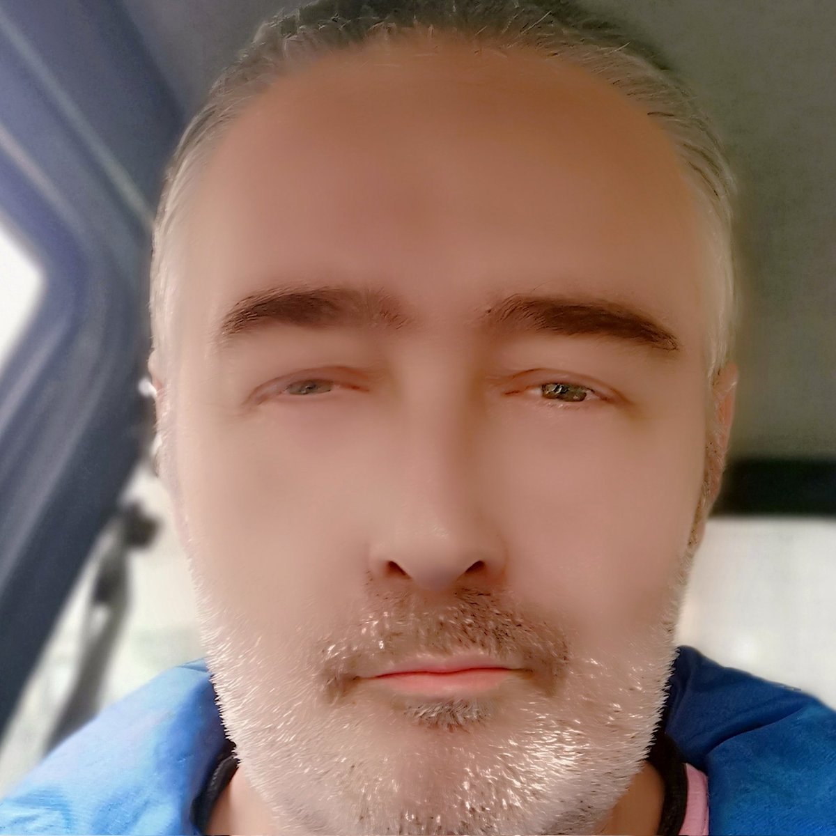 monptiherve's tweet photo. #NouvellePhotoDeProfil https://t.co/UzT3lYWY1O