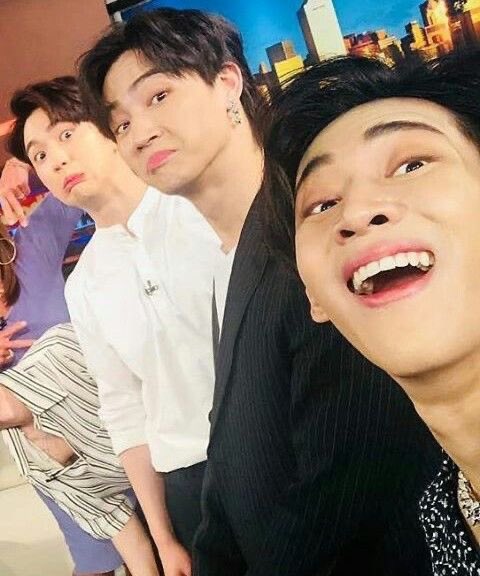 an__nrl's tweet photo. Happy 10 years my home 
#GOT710thAnniversary #GOT7영재의친한친구 https://t.co/21oXL6u71p