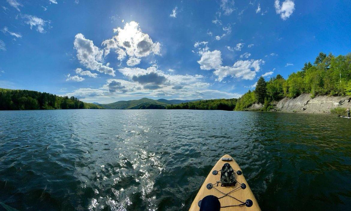 ruanbekker's tweet photo. What a beautiful morning! Embracing a gorgeous morning on the water—my escape from reality. What hobbies bring you relaxation and joy? Share your favorite ways to unwind! 🌅🥳
#MorningEscape #HobbiesForRelaxation https://t.co/n4gwDhsnRW