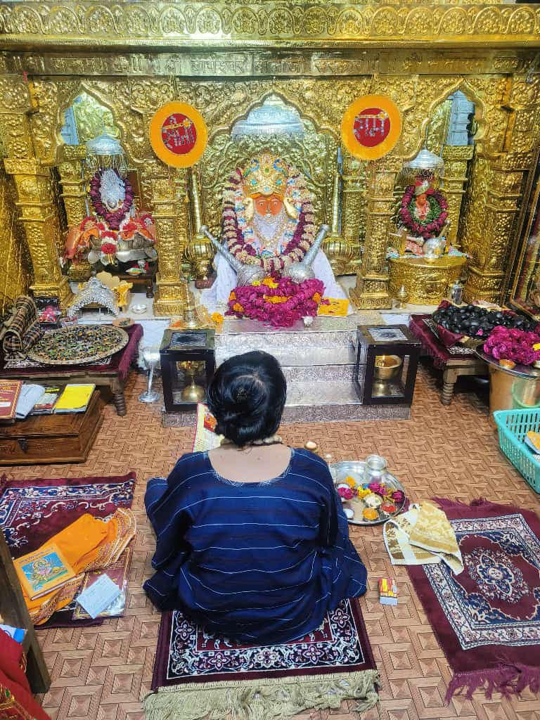 bageshwardham's tweet photo. क़िस्मत से ज्यादा भरोसा आप पर किया… जितना आपने प्यार दिया…वो अमूल्य है… हे बाला जी शरण में बनाए रखना…. #bageshwardham #bageshwardhamsarkar
Show less https://t.co/xSr2WIMT58