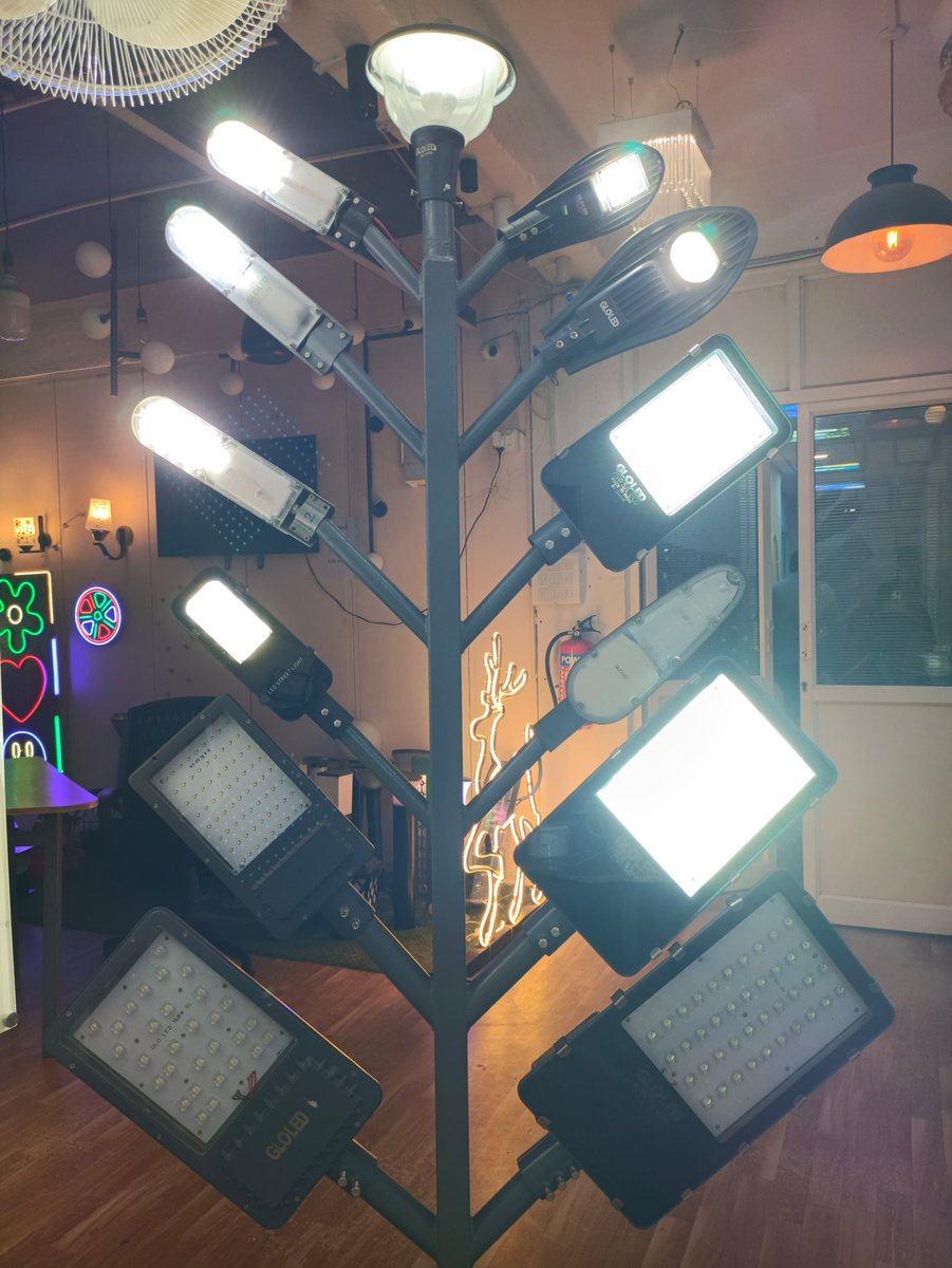 shafigloled's tweet photo. #GLOLED 
STREET LIGHTS https://t.co/iDVM5r8L5K