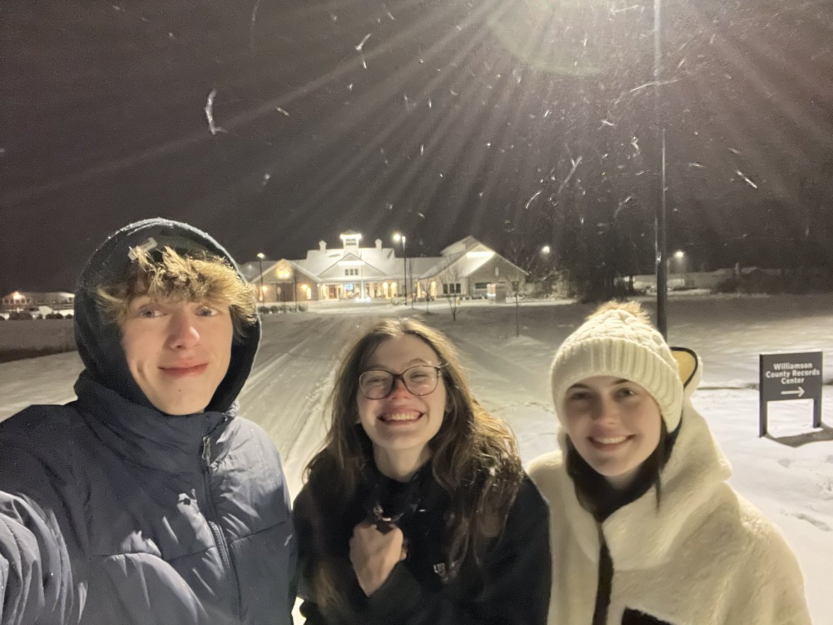 Thank you to WCAC kennel techs Aidan, Sophia, and Grace for going above and beyond to stay the night at the shelter! The animals are warm and are getting extra snuggles tonight!