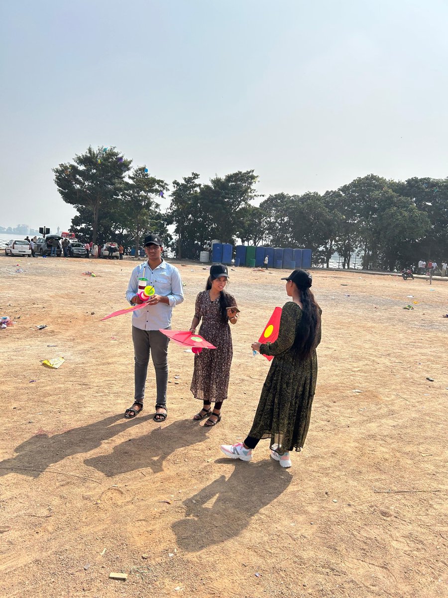 MadNit2's tweet photo. Had an amazing time here at Algo kite festival in Hyderabad πͺπͺπͺ
@Algo_Bharat
@Algorand
@AlgoFoundation
@AlgorandClubs
@AlgoFoundation
@anil_vikasa
@AkashMallareddy
@niikkhhiil
#AlgorandFlyingHigh #Algobharat #Kites #Sankranti #AlgorandKiteFestival https://t.co/rcr40tI7tA