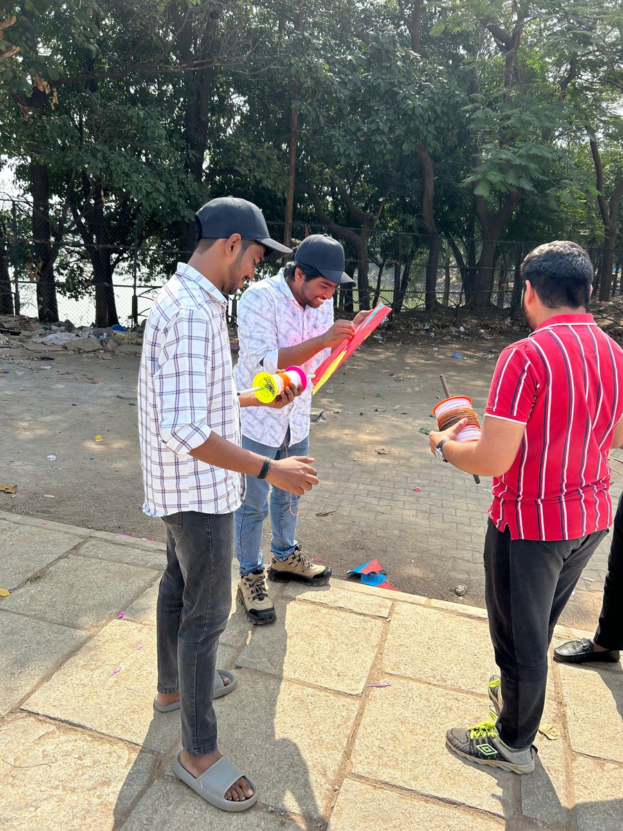 MadNit2's tweet photo. Had an amazing time here at Algo kite festival in Hyderabad πͺπͺπͺ
@Algo_Bharat
@Algorand
@AlgoFoundation
@AlgorandClubs
@AlgoFoundation
@anil_vikasa
@AkashMallareddy
@niikkhhiil
#AlgorandFlyingHigh #Algobharat #Kites #Sankranti #AlgorandKiteFestival https://t.co/rcr40tI7tA