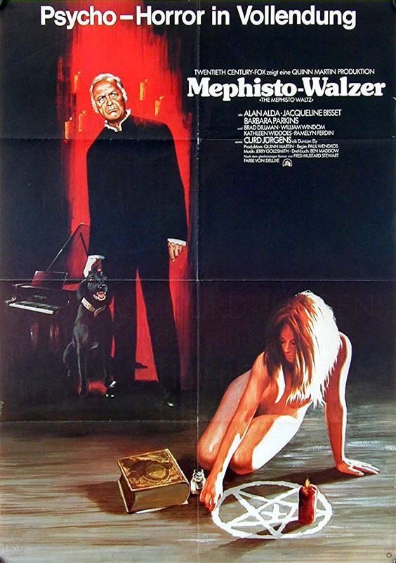 robinfreckle's tweet photo. Movies in the night

-The Shiver of the vampire.
-To the devil a daughter.
-The Mephisto Waltz.
-Girly.

#MovieMonday 
#vintage https://t.co/ZpNdTnJrQa