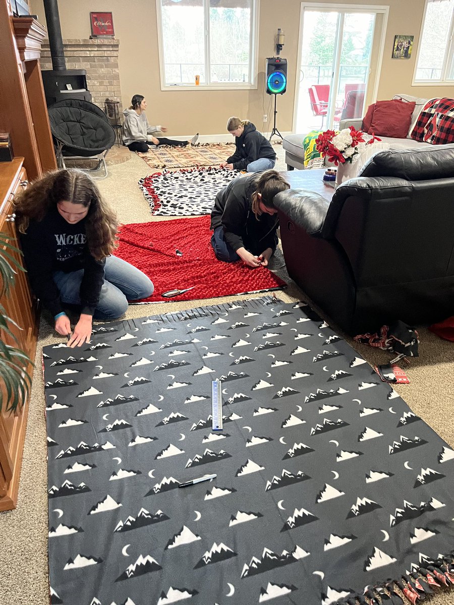 Oregon City High School Equestrian Team tweet media