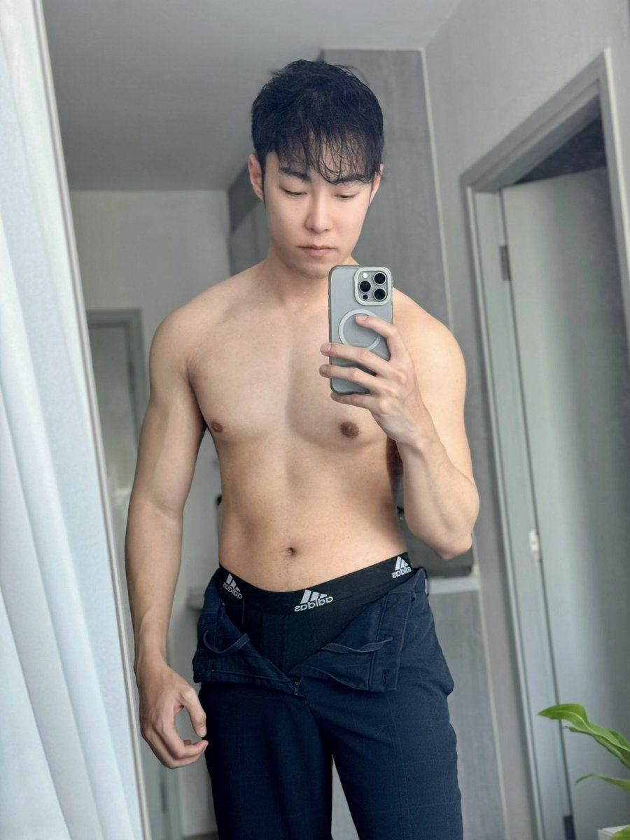 titlexroc's tweet photo. 💦💦💦💦 https://t.co/6POh7kmYN5