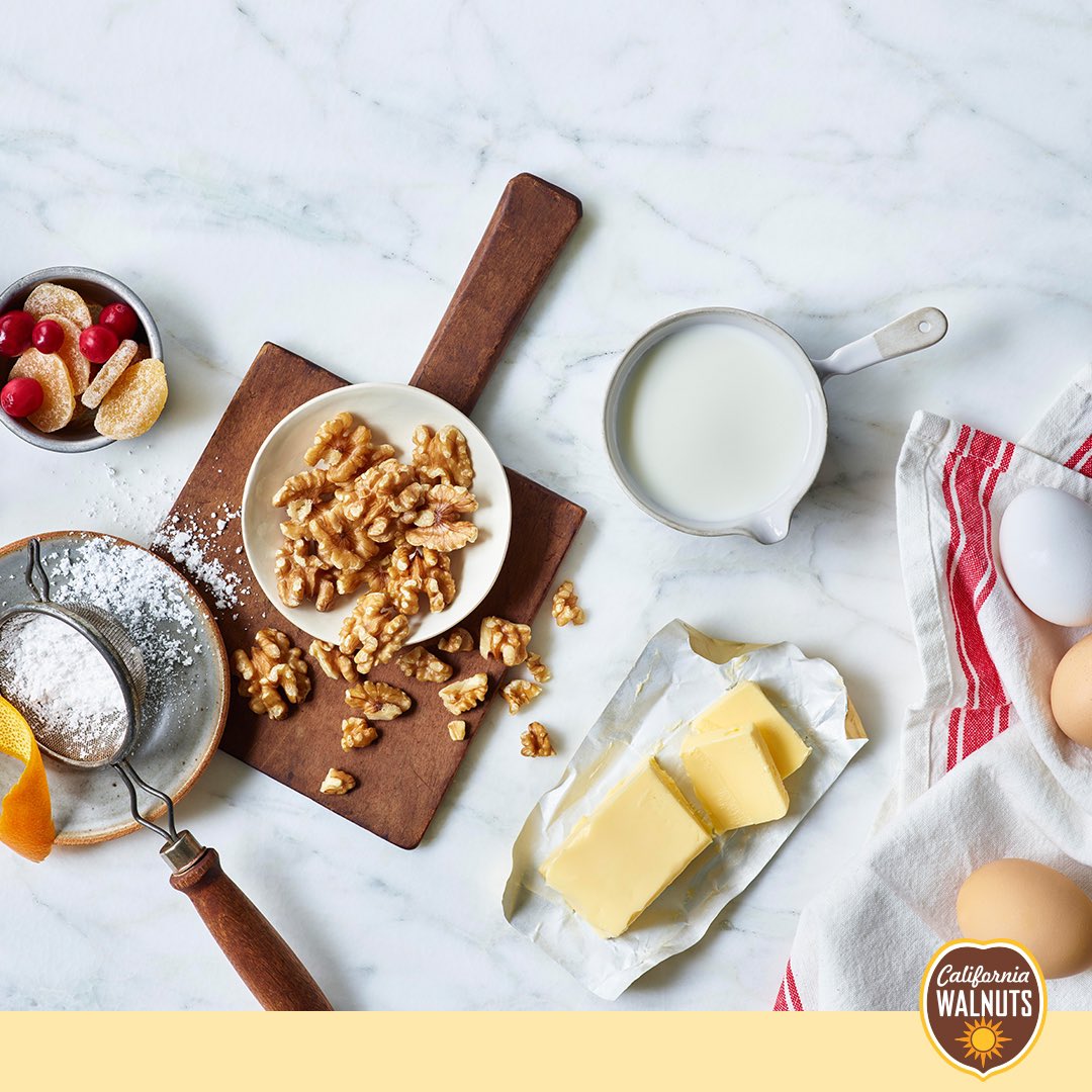 CaWalnutsIndia's tweet photo. #BakingTip
Baking season continues and #didyouknow California walnuts can help enhance those baked treats?
Swap out regular nuts and flour with chopped #CaliforniaWalnuts and California walnuts flour respectively. The result? Irresistibly nutty, crunchy, and wholesome treats! https://t.co/2UKpmORnZZ