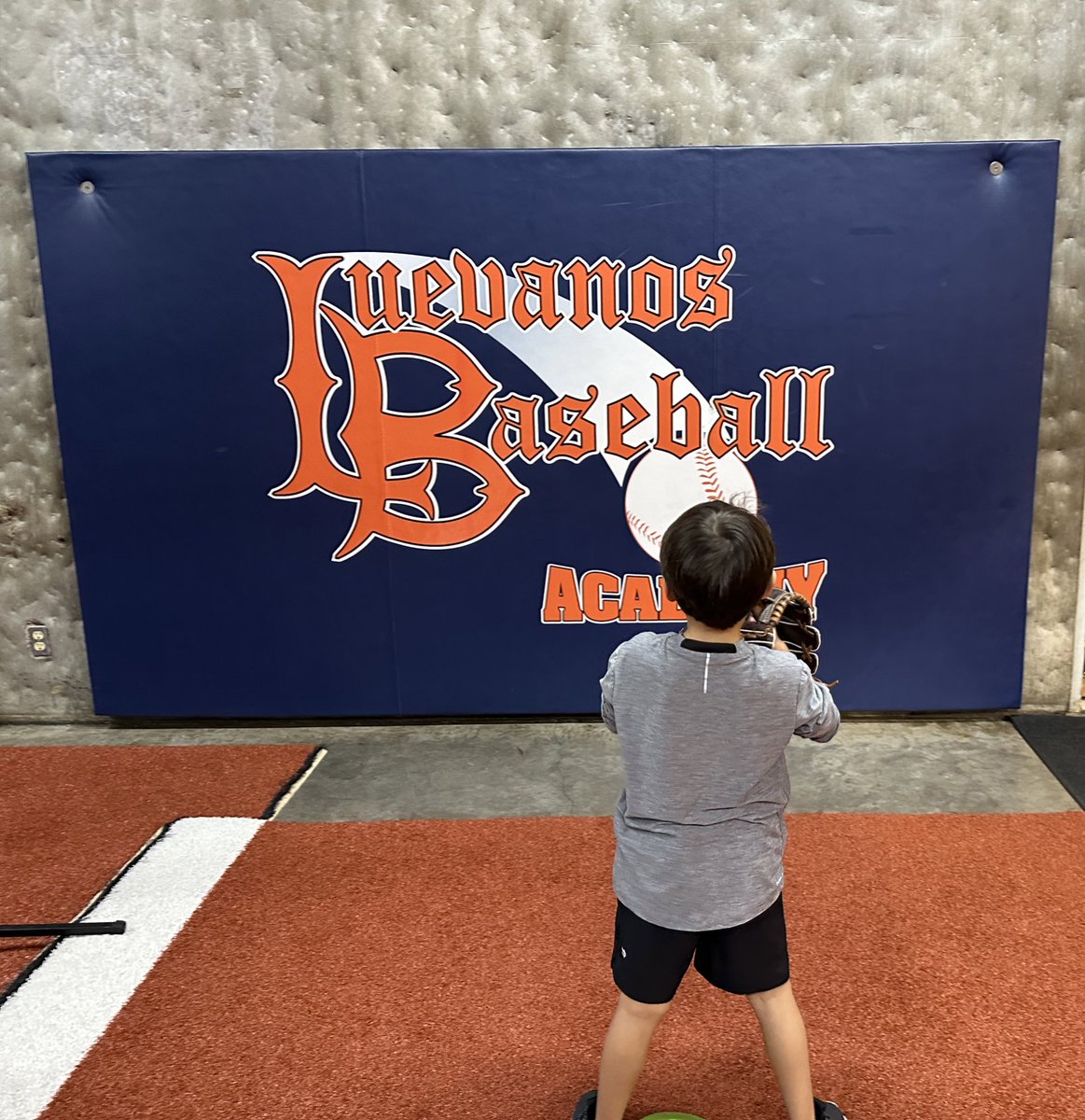 Zach Luevanos tweet media