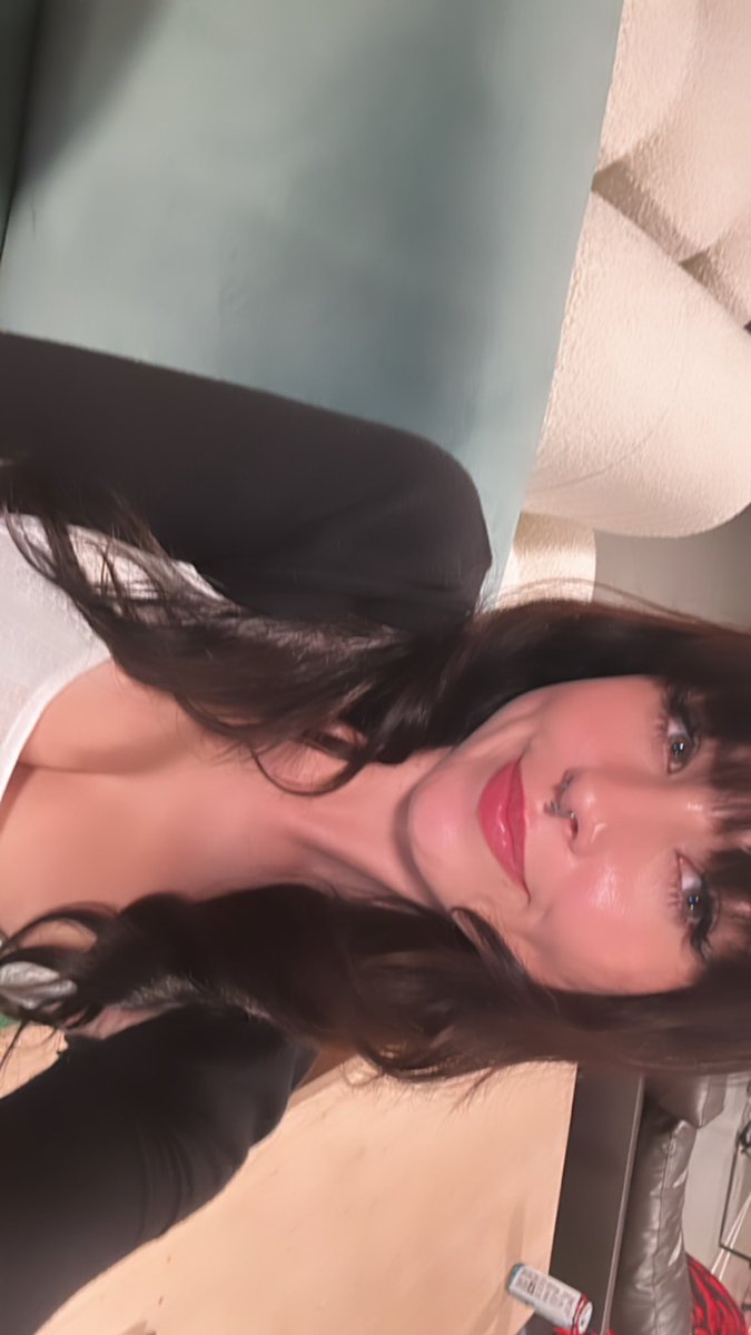 jena!! on X: streaming 4 a bit on twitch rn @xoj3na  t.cos7KuYaLZC5  X