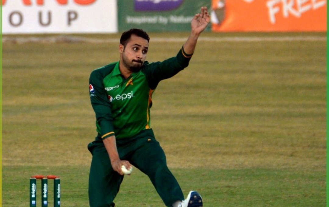 nullphantom_'s tweet photo. He is the first Pakistani bowler to register Hat-trick in T20I,
Champions Trophy winner,
Leading wicket taker of #HBLPSL in 2018,
Happy Birthday @iFaheemAshraf 🎂🥳
#Cricket #Pakistan #FaheemAshraf #Birthday #PhoolNagar #PAKvsNZ #BoycottSushantMehta #ป้าบัวผัน https://t.co/4zUupvfJ26