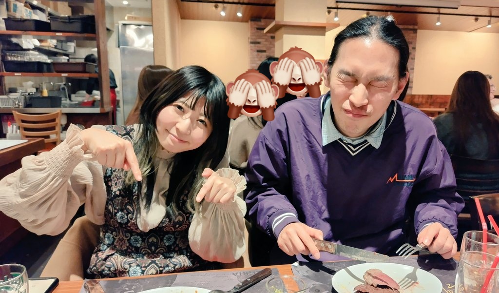55RokuChan's tweet photo. #猿博打 と行く
#世界料理紀行
👯‍♀🇧🇷👯‍♀
シェラスコ食べ放題
赤札にして止めてるのに
次から次へとやってくる🥩肉🍗の海に溺れそうでした笑

3月中旬は王子で #佐吉祭2024 出演
コント公演vol.2 #ZOOOOOM の配信動画もBASEにて
グッズと共に絶賛発売中
https://t.co/vjPNEH24GC
同時視聴も開催♪ https://t.co/SuTrV7rlo8