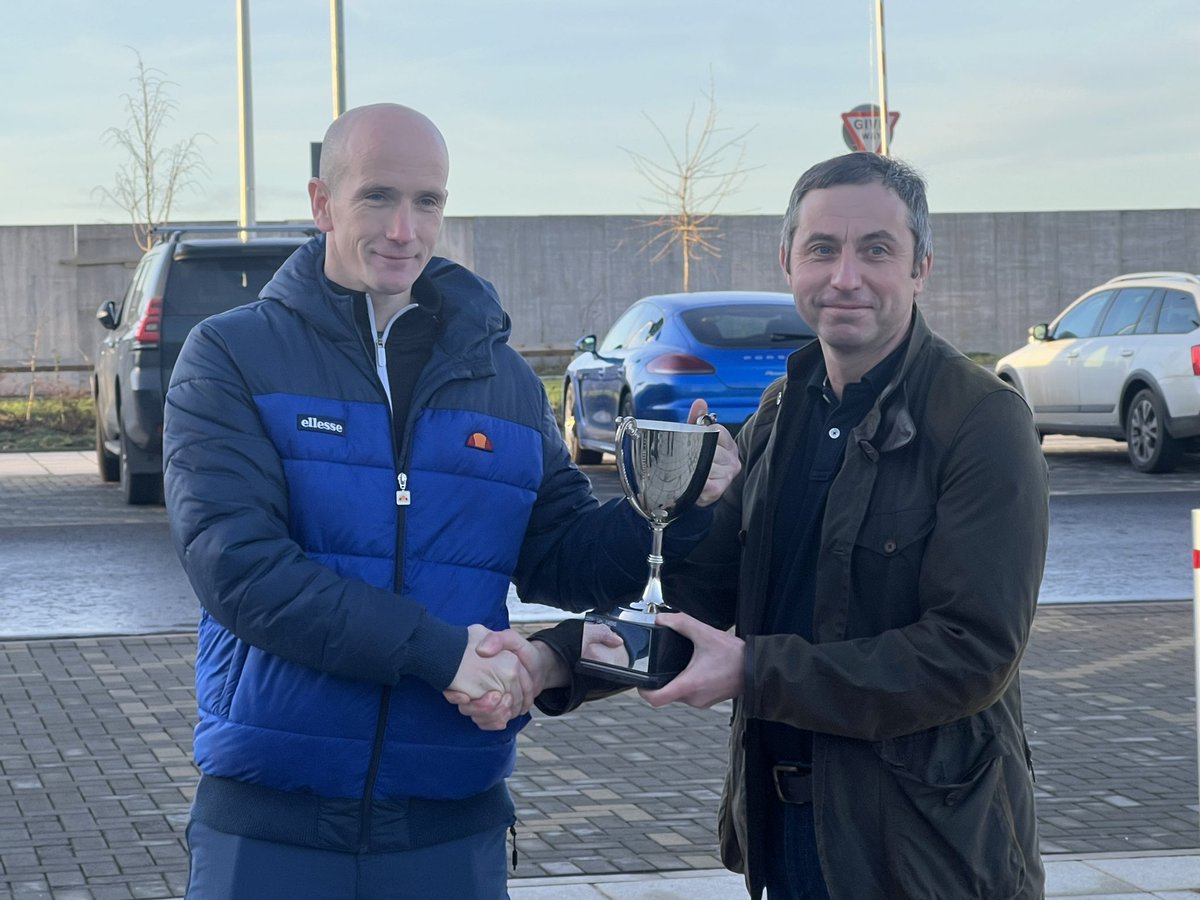 Over the weekend our Bravo Company with Army Reserves from the #Ayr and #Dumfries areas had a team cohesion day @TopgolfUK in #Glasgow. At the end of the day Pte McCall was presented the Best Soldier Award for his outstanding performance in 2023. #Credible #Capable #Deployable