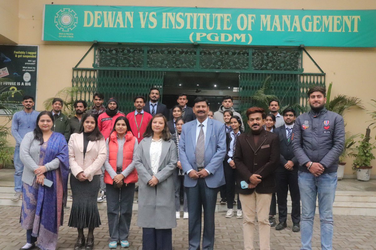 dewangrp's tweet photo. International insights: Ms. Aparna Sharma, US Army Secret Service, shared key takeaways on cross-cultural management. An invaluable session for our PGDM students, preparing them for success in the globalized business arena. Ready to thrive? Join DVSGI's PGDM course! #PGDM #DVSGI https://t.co/vquK9vQzVc
