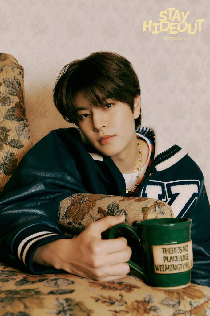 thinkabtsj's tweet image. hands. HANDS.