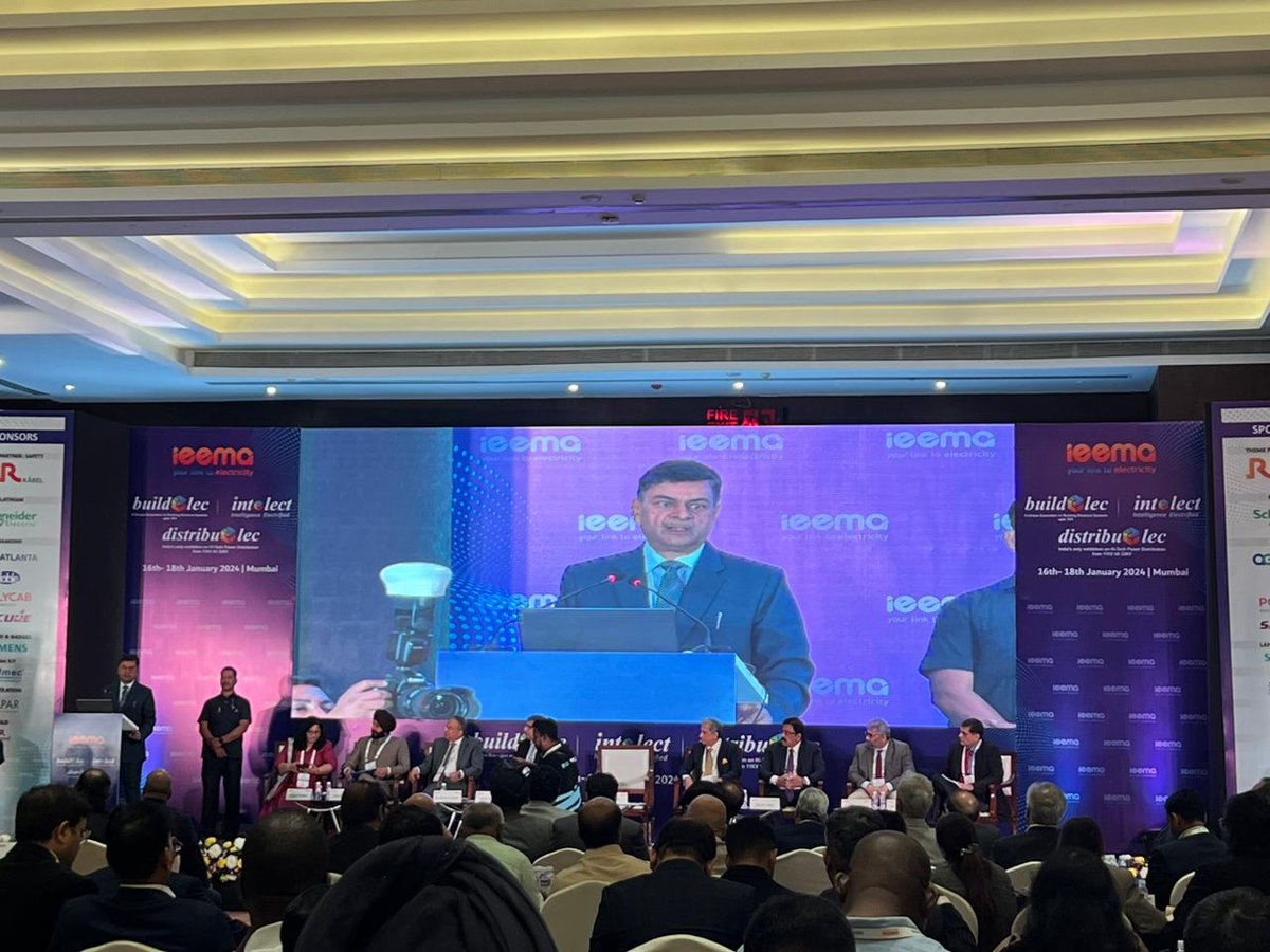 EPRmagazine's tweet image. Union Minister for Power and New and Renewable Energy RK Singh inaugurates DistribuElec- 2024, a power distribution exhibition, at BEC in Mumbai.
#distribuElec #Electrical #powerreview #renewableenergy #Solar #Manufacturing #Eprmagazine
@RajKSinghIndia @mnreindia