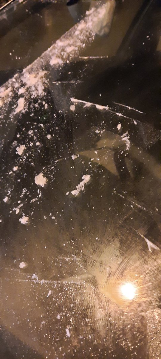 azaleretour's tweet image. Ceux qui aiment cette saison ont une maladie mentale