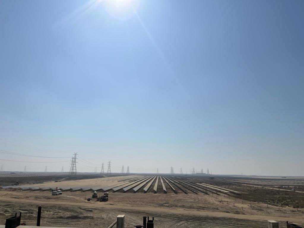 Visited #Khavda renewable energy park, 🇮🇳 largest & slated to be 🌍 largest when completed. To have 30 gw renewable energy capacity, helping 🇮🇳’s goal of 500 gw by 2030. 
 
Also visited mundra port. Impressive steps for #greengrowth giving opportunities for more 🇳🇴 🇮🇳 cooperation