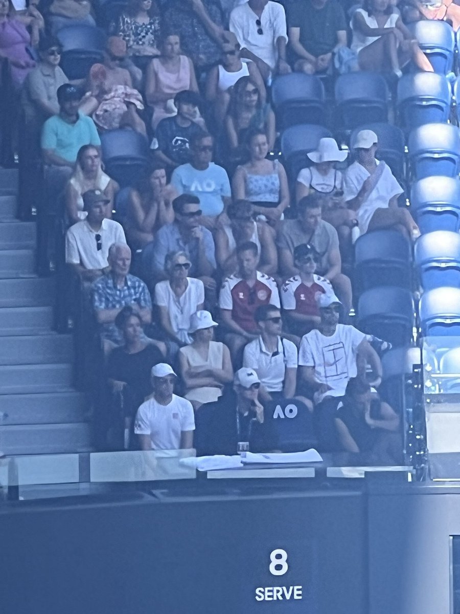 FedererFan287's tweet photo. Great to see Sev Luthi back in the box…closest thing to Federer we’ll see 🥲 https://t.co/6tjTSbaxr1