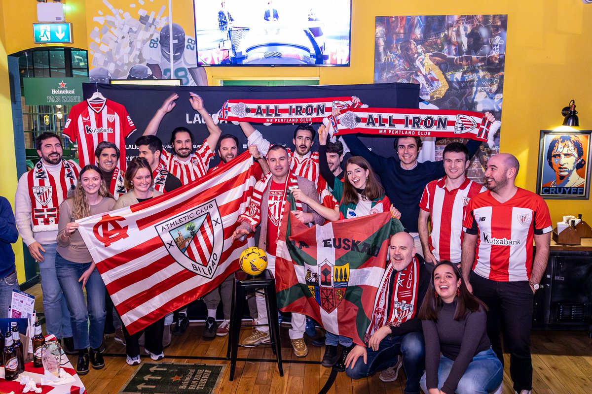 MrPentlandClub's tweet photo. Great times in London for the @LaLigaEN #BasqueDerby party 🔴⚪️ vs 🔵⚪️

@MrPentlandClub and  @LONerrealzaleok enjoyed with the support of @Stonegate_Group, @SanMiguel_UK and @CSM_Worldwide 🙌

Aupa #AthleticClub 🔴⚪️🔴

#ALLIRON https://t.co/K3BzsH9pVw