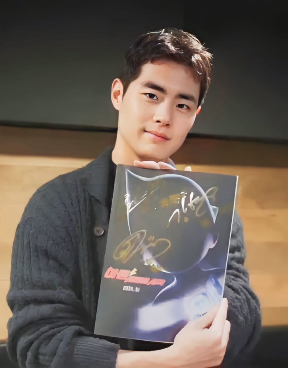 Bk_PanseoID's tweet photo. Actor Cho Byeong Kyu Atom new Beginning #chobyeongkyu #jobyeongkyu #조병규 #아톰새로운시작 #atomnewbeginning https://t.co/QeObRpFCyJ