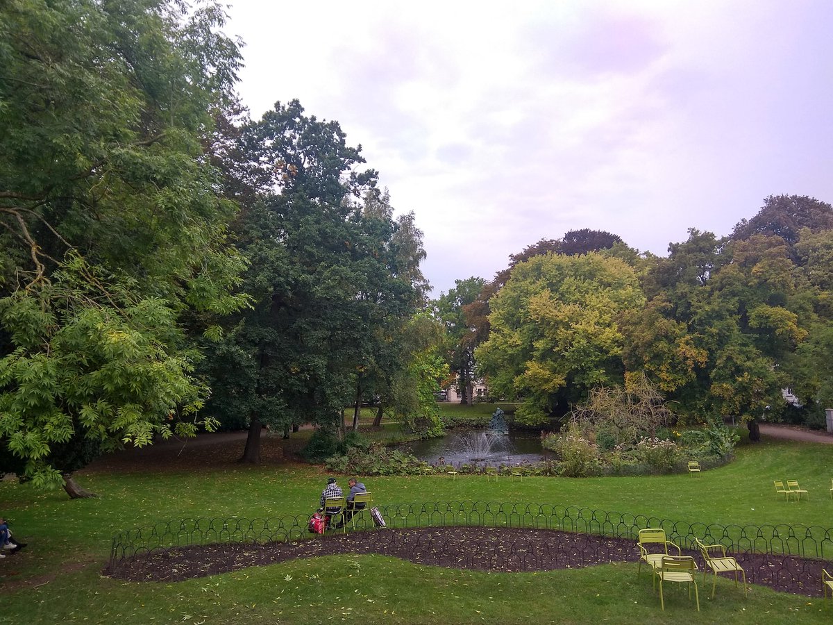 europeanforest's tweet photo. A systematic review of 26 studies explored connections between  green space exposure &amp; healthcare prescriptions and expenditures. Authors, include  @Piegonetta from our #BioCities facility. 

🔗https://t.co/jy3v6eAPJx https://t.co/0qYHjL0XeK