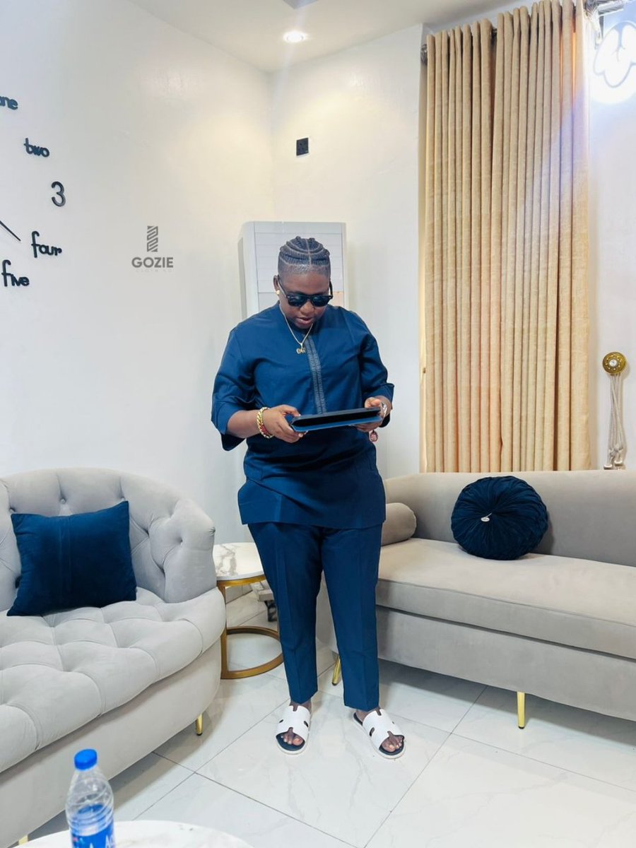 GozieClothing's tweet photo. 𝙸𝚏 𝚢𝚘𝚞 𝙻𝙸𝙺𝙴 𝚒𝚝 𝚆𝙴𝙰𝚁 𝚒𝚝.
© Gozie Clothing
#luxury #kaftan #senatorwears #bespoke #bluekaftan #warritailor #gozieclothing https://t.co/aSQXBvRYix