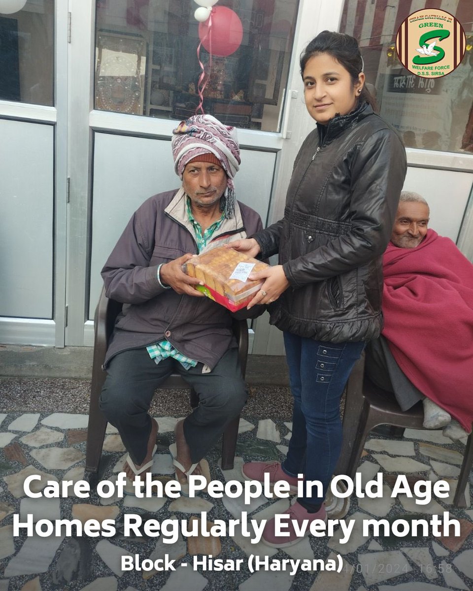GreenSwelfares's tweet photo. Uniting generations with kindness, Shah Satnam Ji Green 'S' Welfare Force Wing volunteers are spreading joy and love, dedicating their time to senior citizens in old age homes and children in orphanages. Their commitment to nurturing all ages is a beautiful example of service. #HelpingHand #ElderlyCare #DeraSachaSauda