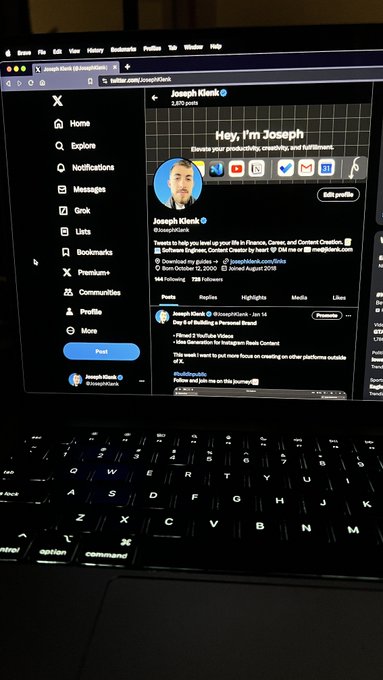 Day 7 of Building a Personal Brand  &bull; Filmed ANOTHER YouTube Video &bull; Spent time writing long form tweets &bull;<a href="/tag/buildinpublic"class="tags"><span>#buildinpublic</span></a>