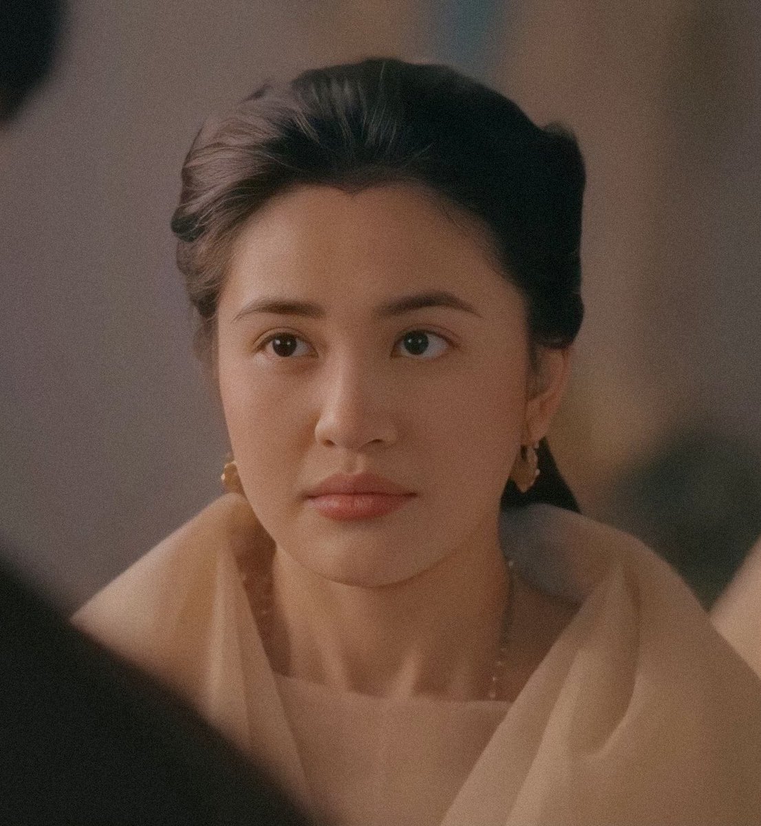 shatygrey's tweet photo. very much thinking about filipino!sophie beckett and how julie anne san jose fits perfectly. in this essay i will https://t.co/ccVO56WdGP