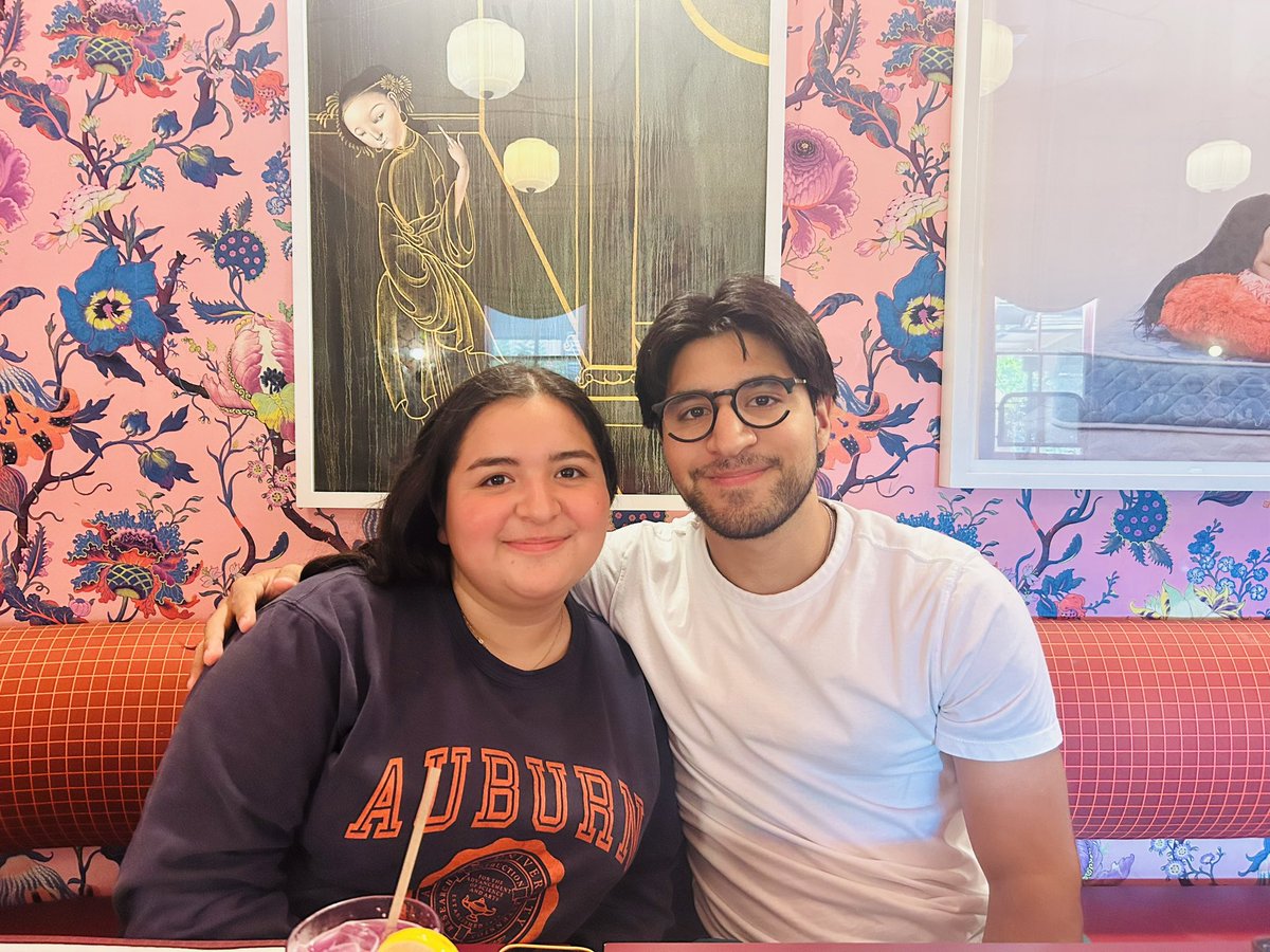 aprilmtz82's tweet photo. 23!🥳HBD! ILY! https://t.co/SoYPsYuAgR