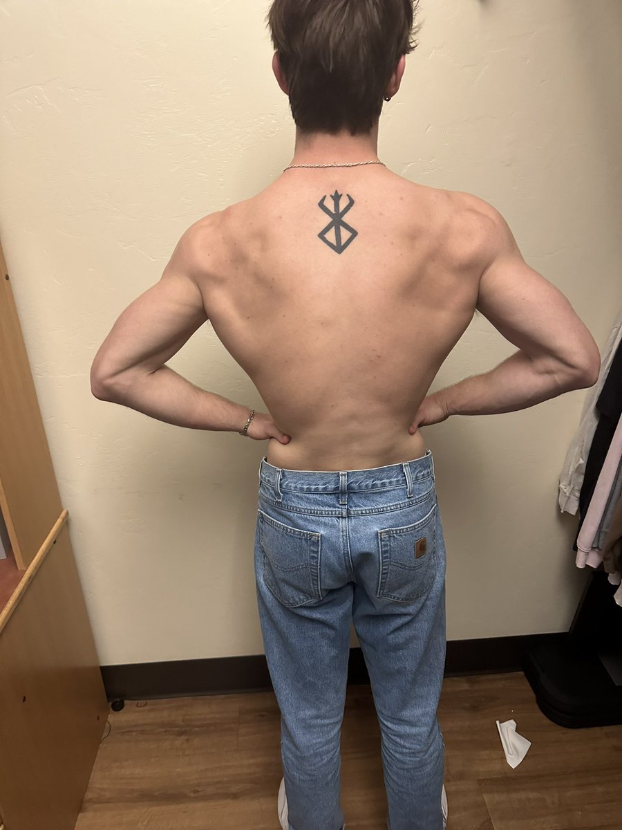 masterjake203's tweet photo. Waiting for my girl to come scratch it up #findom https://t.co/2KT4rXLDDP