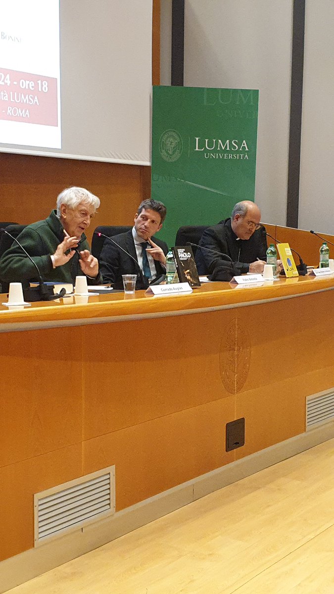FabioBolzetta's tweet image. Due pensatori, due punti di vista lontani ma che convergono su San Paolo. Una sfida e un privilegio aver condiviso e moderato l’incontro tra il Cardinale José Tolentino de #Mendonça, Prefetto del Dicastero per la Cultura e l’Educazione e Corrado Augias, scrittore e autore