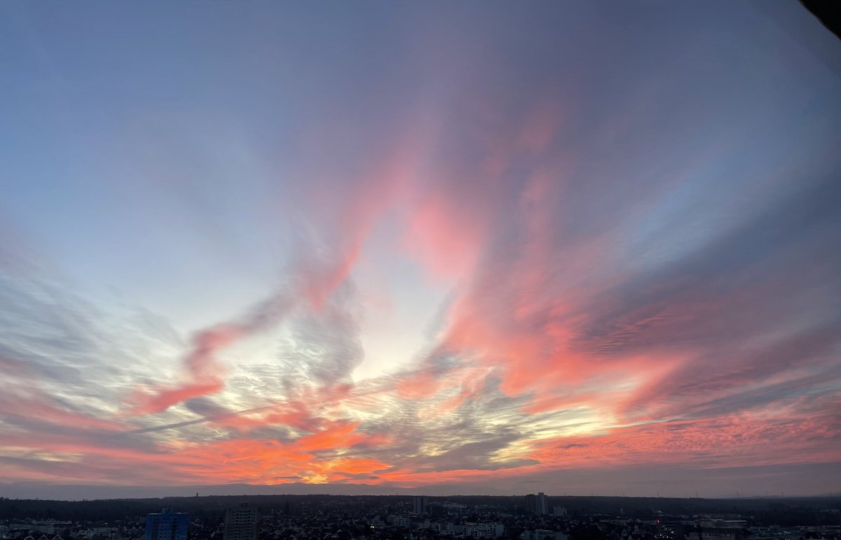 wanavida's tweet photo. A beautiful Sunrise today, 
Subhan Allah https://t.co/4Z1IsE4AyO