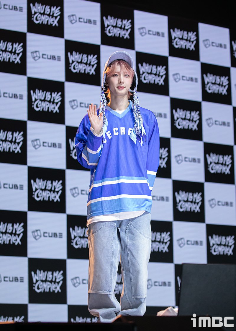 imbcenews's tweet photo. 펜타곤 후이, 8년만에 첫 솔로 #펜타곤 #PENTAGON #후이 #HUI #WHUISME #Complex #흠뻑 [iMBC 직찍]

⬇️고화질 Click Plz⬇️
https://t.co/eZd0Fz9xjH https://t.co/YO2Ao4bWPB