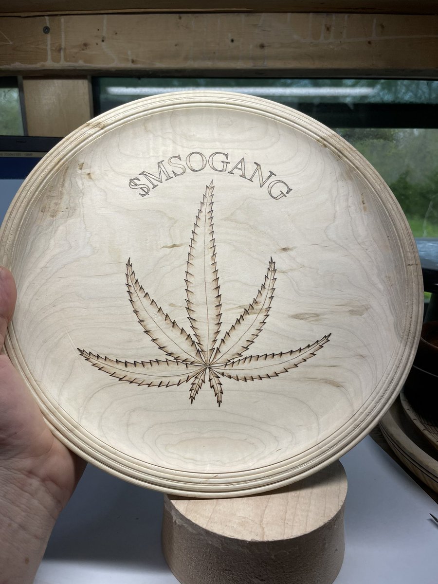 Themagicwoodbus's tweet photo. @ShardiB2 Hey Shardi a lil birdie told me I should put these here, and she is always right. 

I make a wide variety of trays that are both functional and decorative! What better way to celebrate than roll one up on a custom ticker tray?! #MSOS ##MSOGANG #advisorshares https://t.co/jdbFn1QSnO