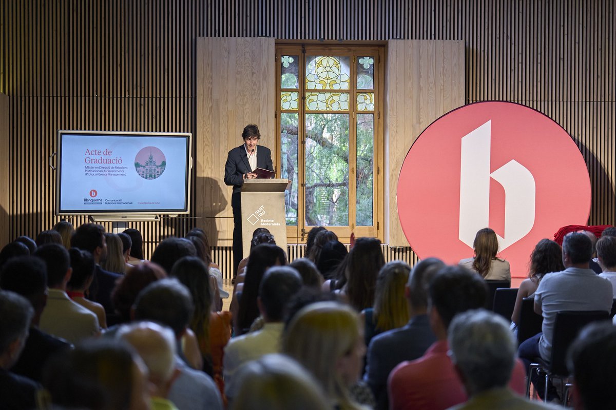 MasterEventsM's tweet image. L’@AndreuSagarra (1a promoció 2010-2012) després del seu pas per @uramonllull, @govern , @ICABarcelona i @sindicdegreuges ara és el director de Relacions Institucionals, Protocol i Gabinet de Presidència de @Fira_Barcelona 

Moltes felicitats i molts encerts! #Orgullblanquerna