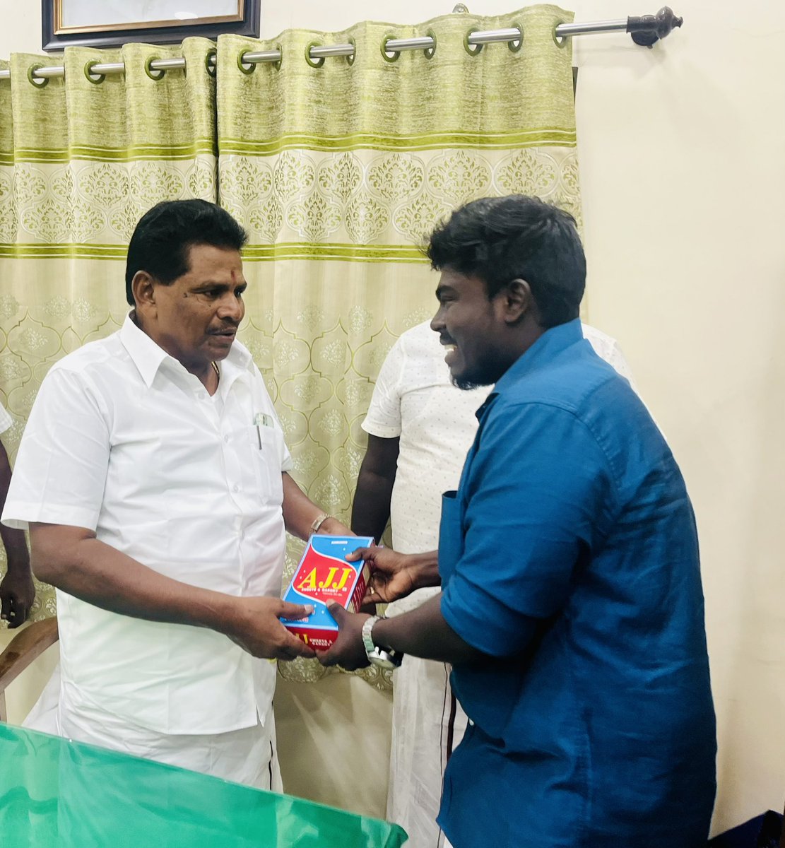 godson_3337's tweet photo. #Pongal2024 with our hon #minister @ARROffice https://t.co/pJv8nuumOi