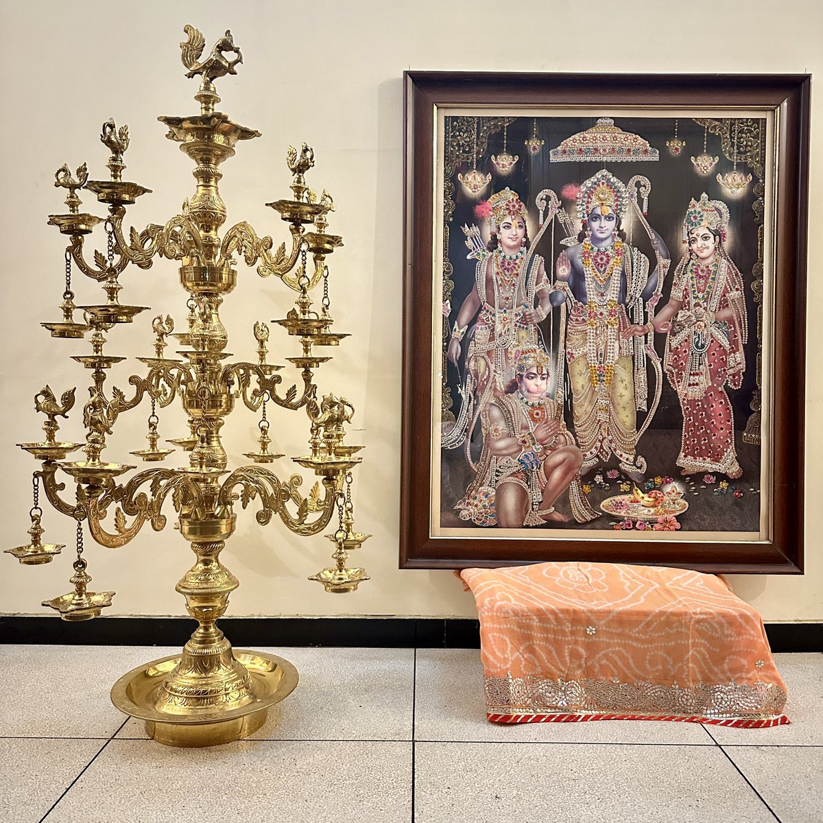 robinkansara's tweet photo. जय श्री राम। 
रामभक्तों व जोधपुर वासियों को हार्दिक निमंत्रण 
#RamMadir #PranaPratishta #AyodhaRamMandir https://t.co/MOIwKA5PNG