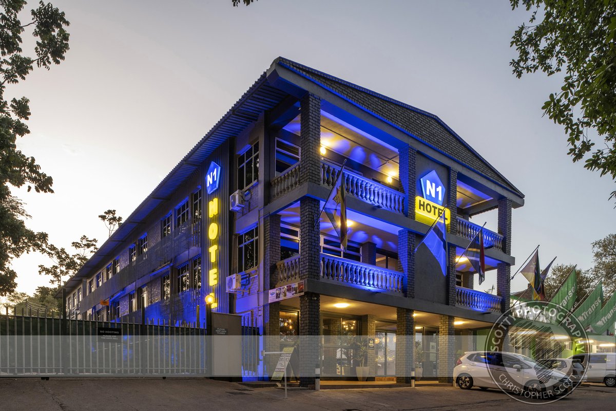 ScottyPhoto's tweet photo. In early December I was contracted by the N1 Hotel in Vic Falls to photograph their newly renovated rooms and public areas. Being early December the weather plays a constant stress factor but thankful it behaved and blue skies prevailed, allowing me to create some great images! https://t.co/1Yhx1Xi6pF