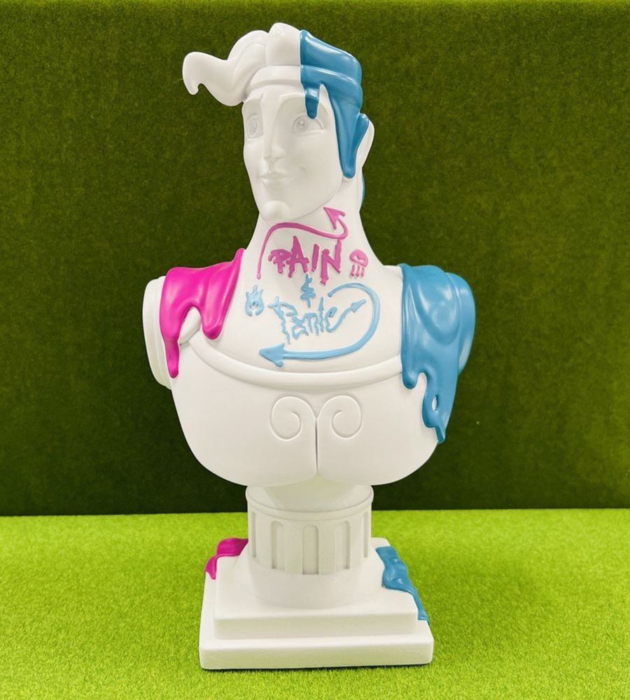 ペインとパニックがいたずらした⁉️ #ヘラクレス 像のフィギュアが登場