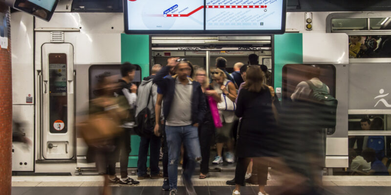RER A tweet media