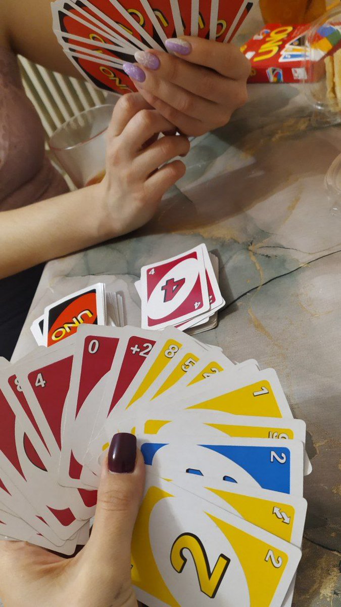 MarLen__89's tweet photo. на днях играла со знакомой в игру UNO, честно, фигня какая-то 😄
но было довольно таки весело и это главное) https://t.co/Y2Agi4Tw7R