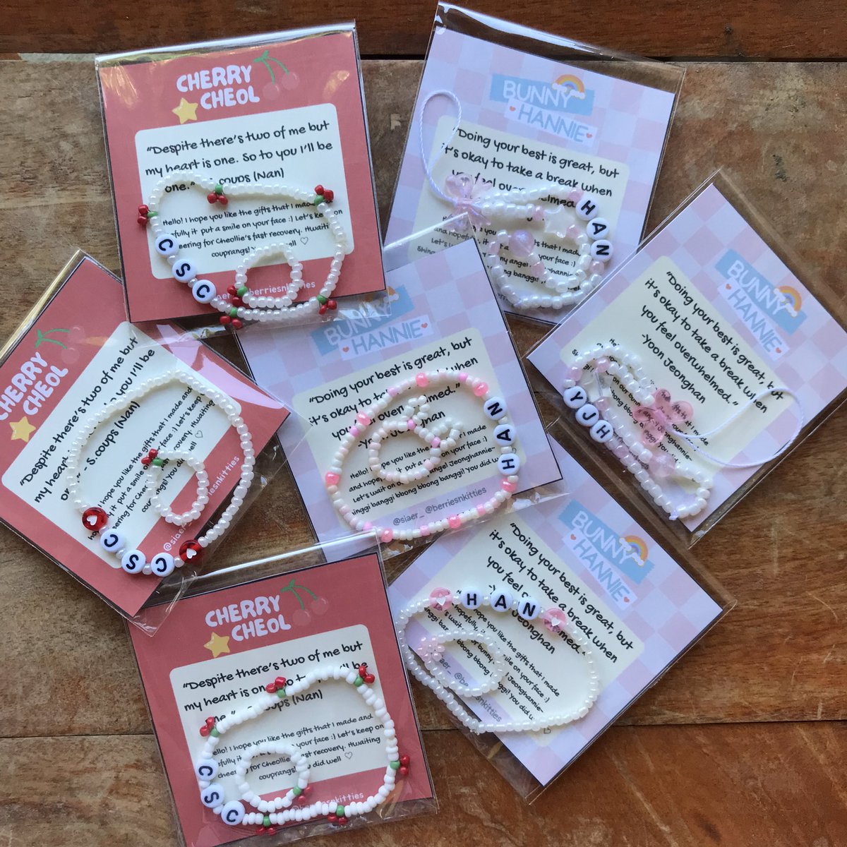 siaer_'s tweet photo. ｡°✩ Seventeen Fan Support/Giveaway/Freebies ✩°@mintwoteen

ꕤ hi carats! these will be up for grabs~
— like &amp; RT to spread/tag your moots
— mine basis 1:1
— shipping via sco only
— still open for trade btw!

Claiming at 0117 - 8:00 PM had to change the sched due to conflict. https://t.co/FEBGUxBIWW