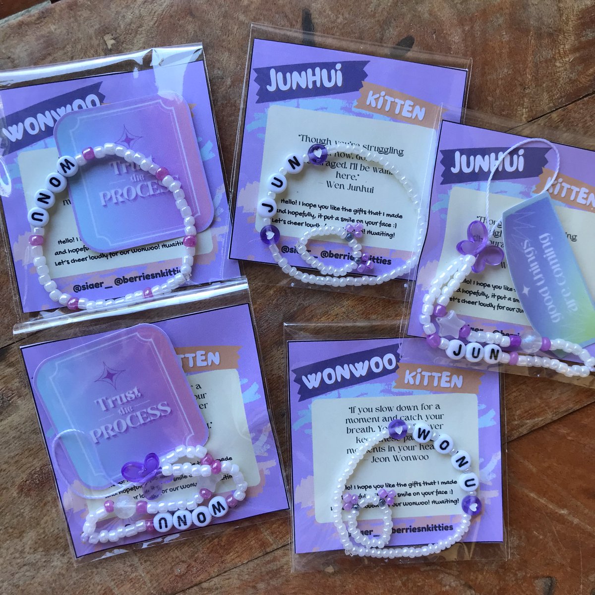siaer_'s tweet photo. ｡°✩ Seventeen Fan Support/Giveaway/Freebies ✩°@mintwoteen

ꕤ hi carats! these will be up for grabs~
— like &amp; RT to spread/tag your moots
— mine basis 1:1
— shipping via sco only
— still open for trade btw!

Claiming at 0117 - 8:00 PM had to change the sched due to conflict. https://t.co/FEBGUxBIWW